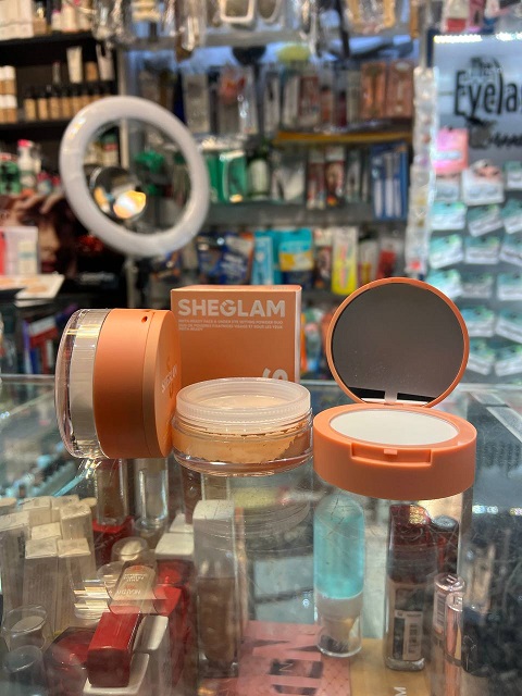 پودر فیکس دو طبقه شیگلم رنگ natural linen پودر فیکس دو طبقه شیگلم رنگ natural linen